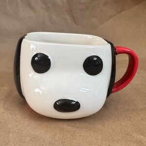 2016 Funko Pop! Home Peanuts Snoopy Ceramic Mug. 12oz